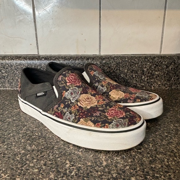 Rare Vans SAMPLE Exclusive Antique Tapestry Flowers Design Slip On Size Women 7 - Picture 2 of 12